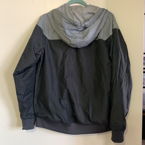 Umbro for Target Windbreaker - Picture 3 of 3